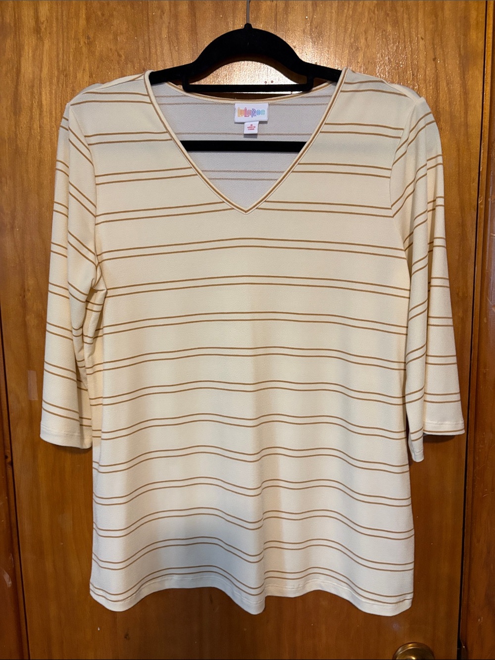 LuLaRoe Eden Cream and Gold Striped V-Neck Long Sleeve Tee - Size S - Worn 2x